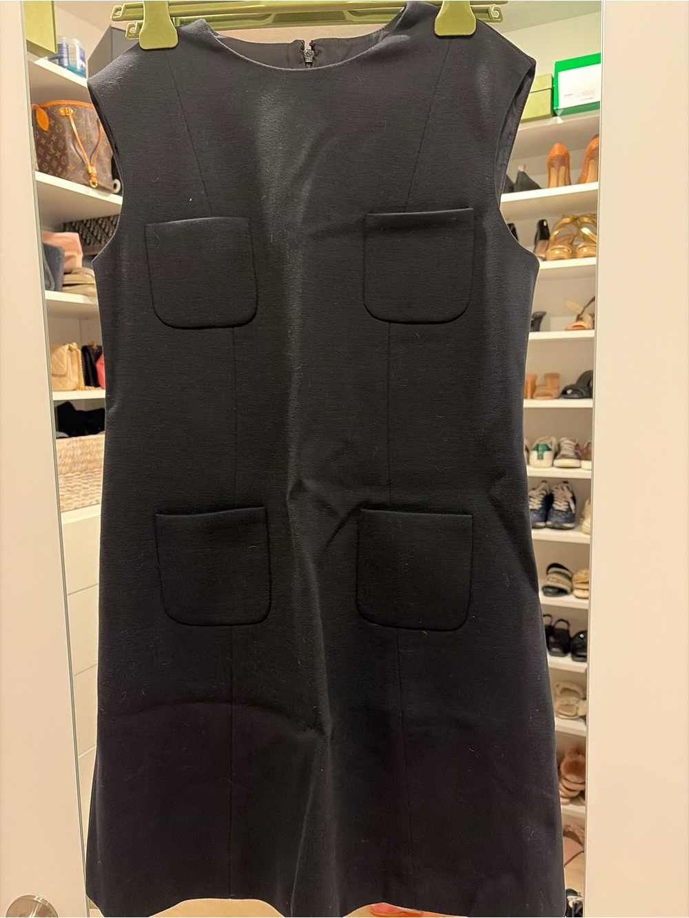 Black Sleeveless Pocket Shift Dress